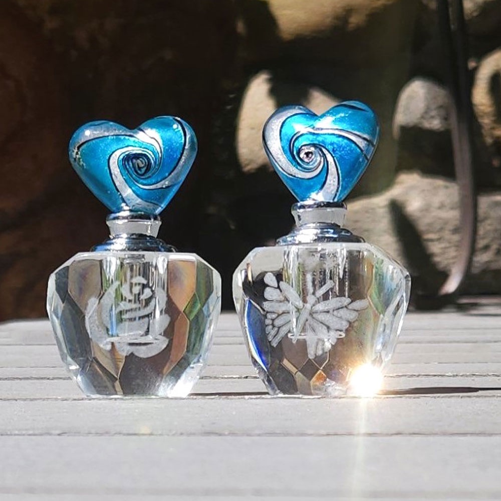 Lustrous Mini Perfume Bottles