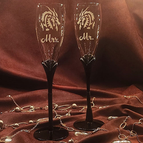 Mrs. & Mr. Dragon Head Champagne Flutes